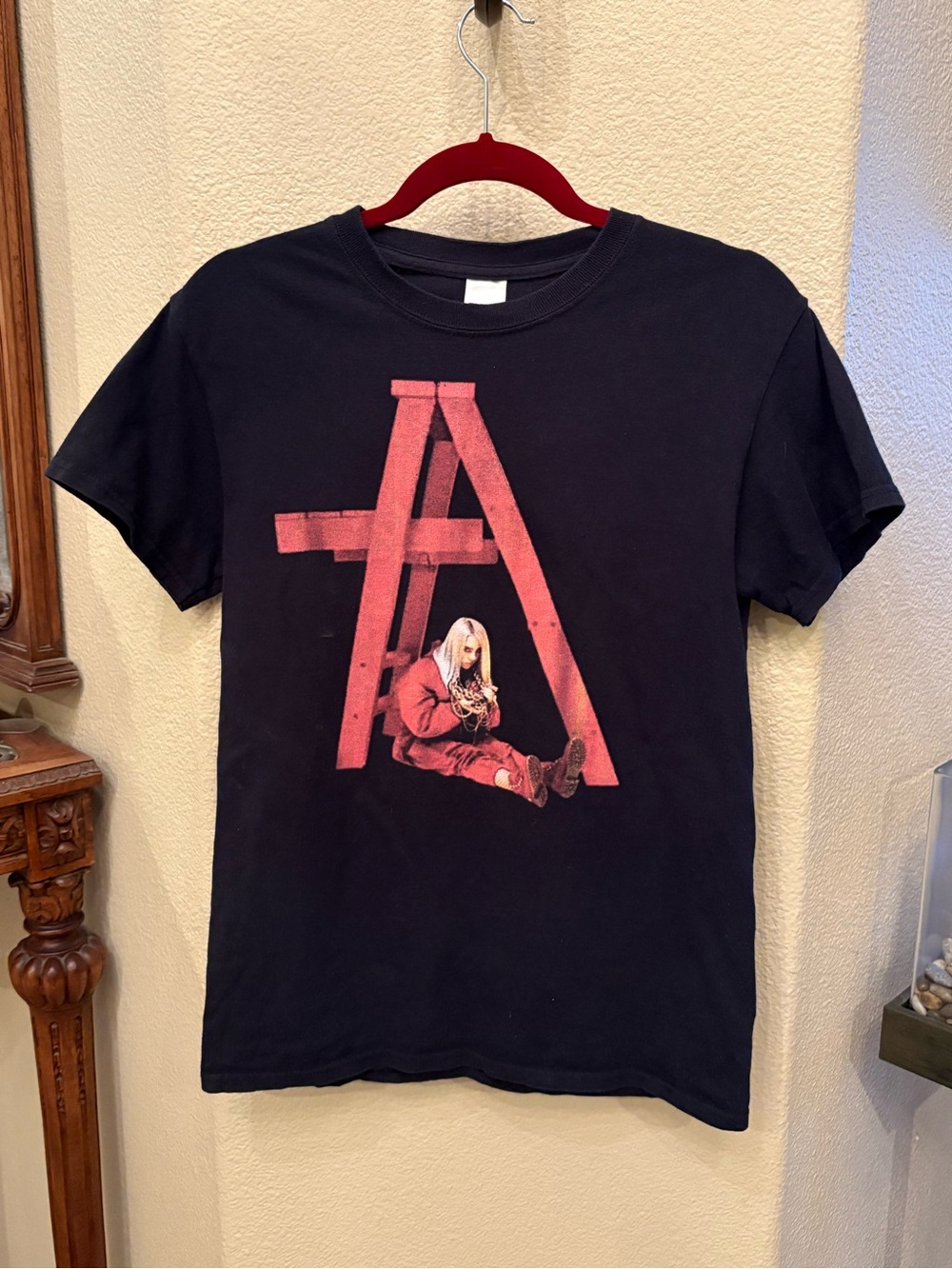 Billie Eilish Black Red Graphic T-Shirt Size Small